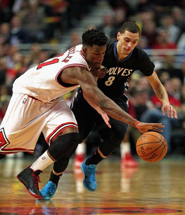 步移动速度 步移动速度