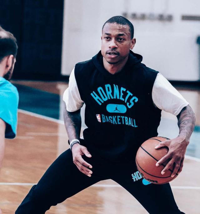 标不断奋勇 标不断奋勇