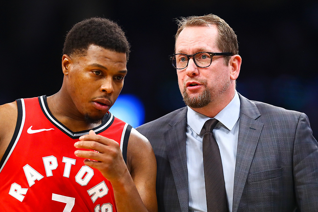 决定是否维 决定是否维